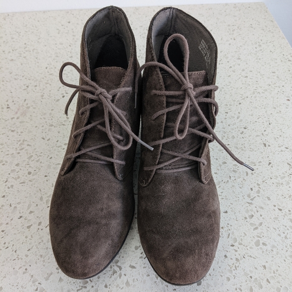 Clarks suede booties - Picture 4 of 9